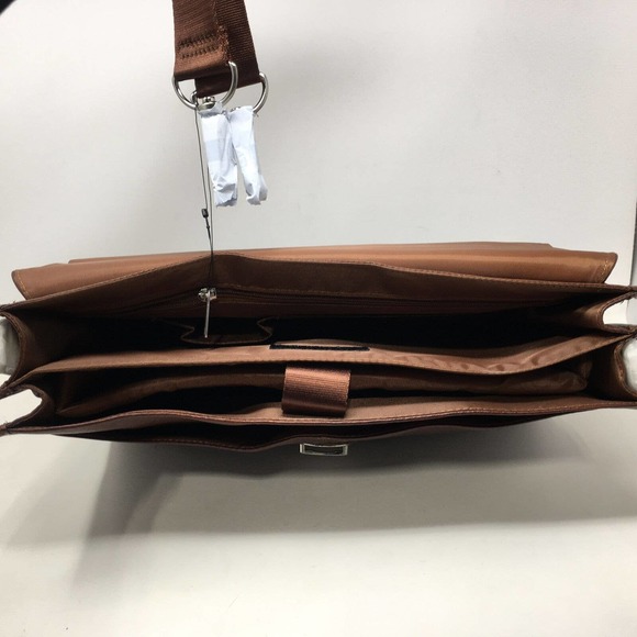 Wilsons Leather New York Rugged Portfolio Briefcase, OS - Brown - Picture 9 of 11